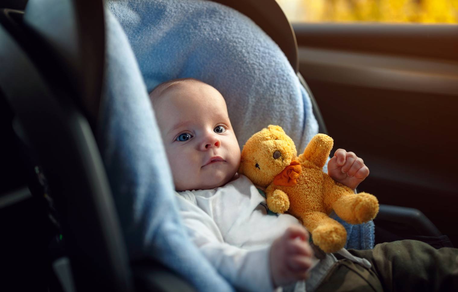 Trajets en voiture avec bébé : quels jouets choisir ?